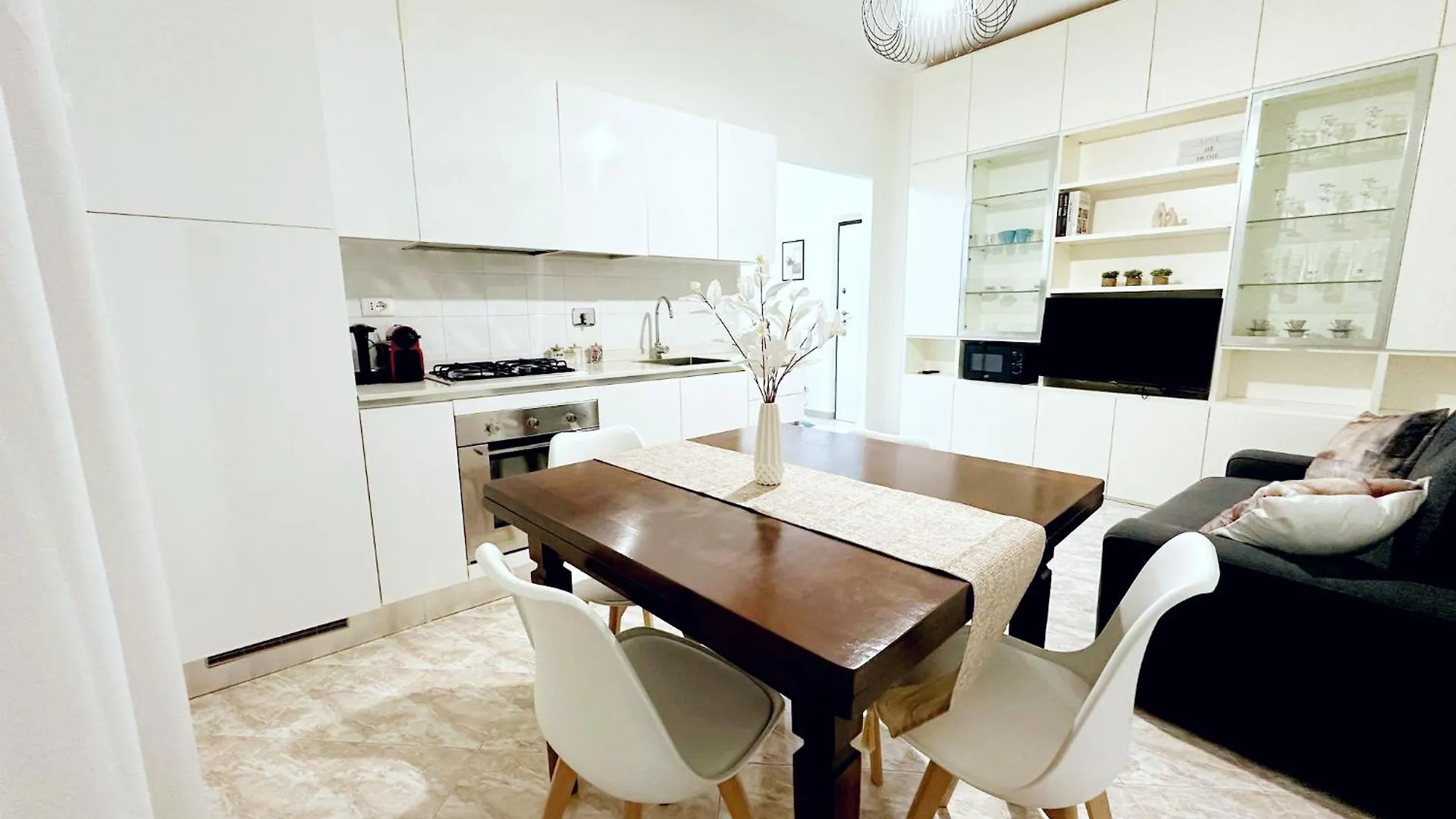 Elegantis Labicana Apartment - Few Steps From The Colosseum