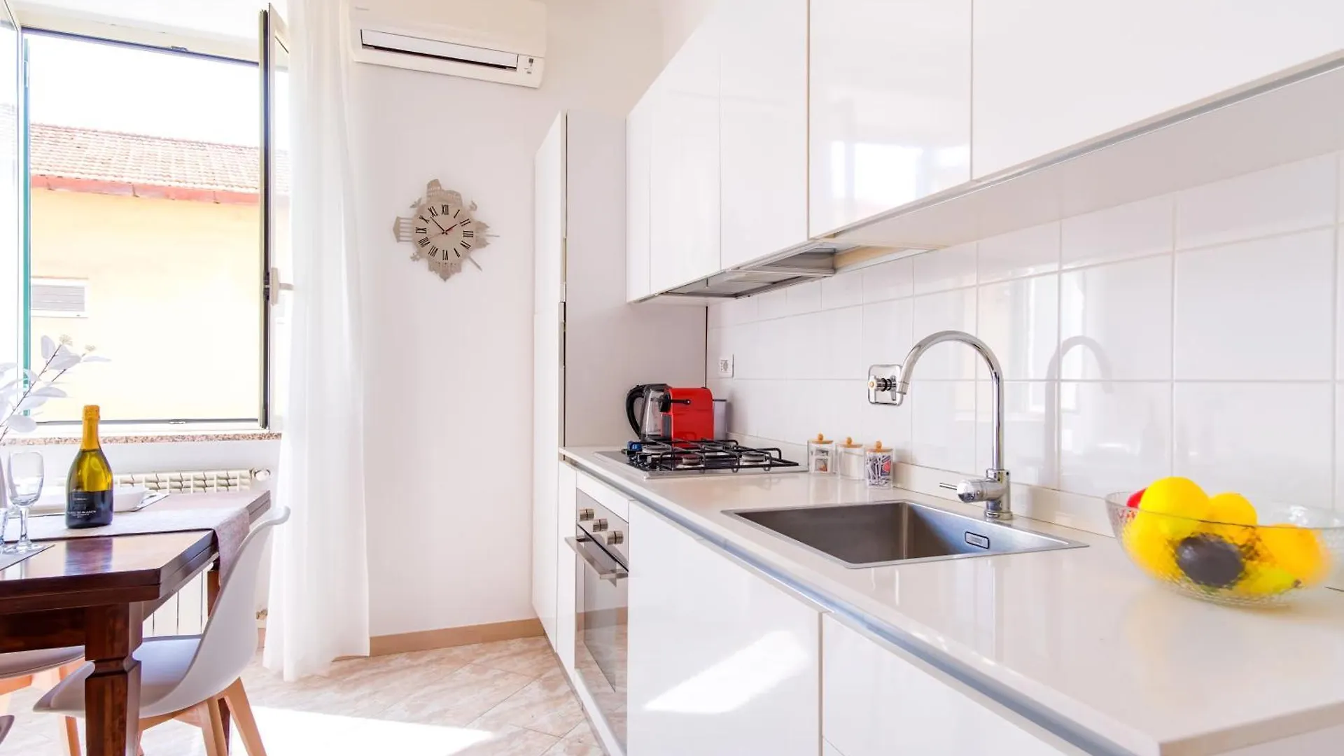 Elegantis Labicana Apartment - Few Steps From The Colosseum Italy