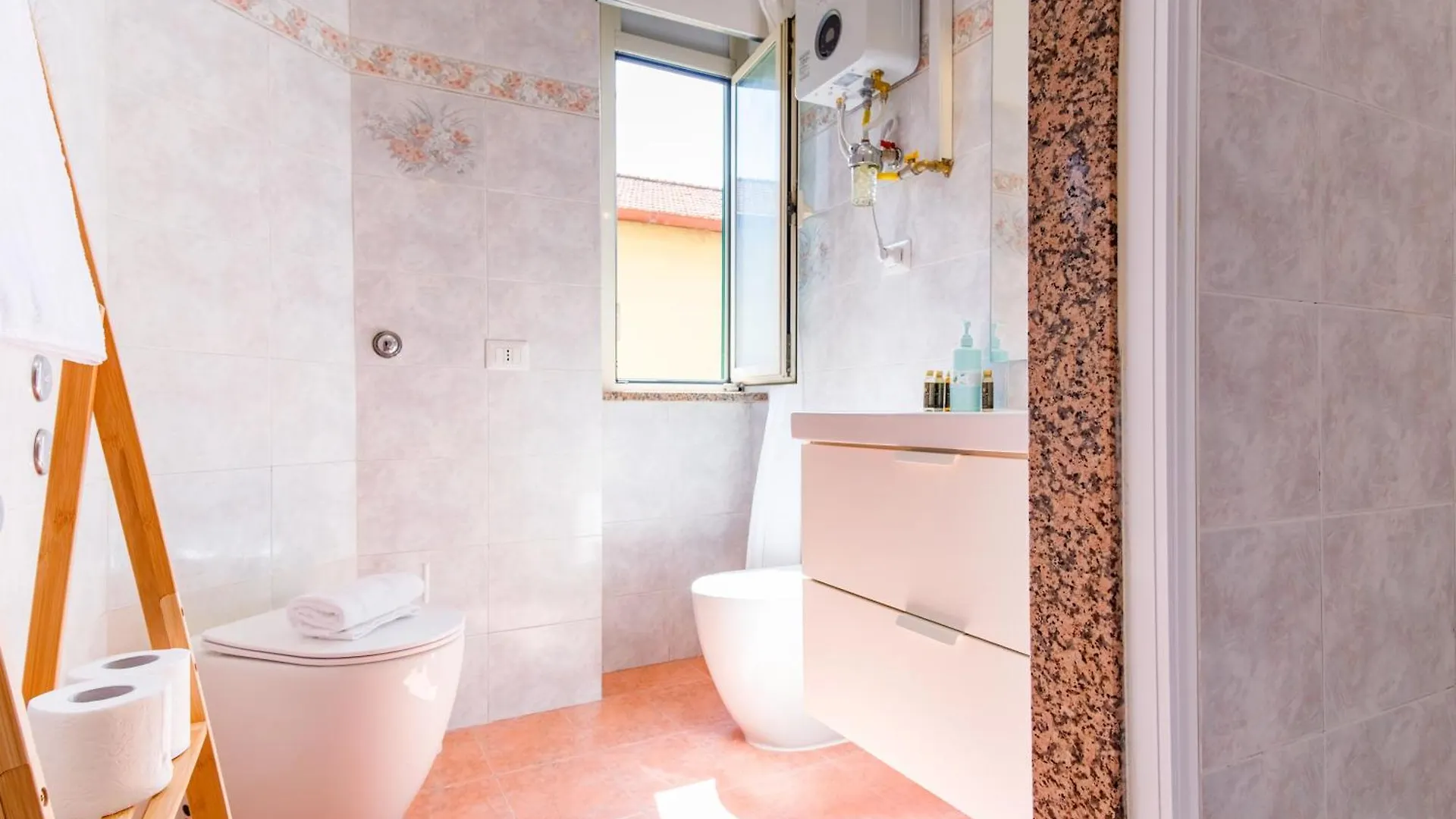 Elegantis Labicana Apartment - Few Steps From The Colosseum